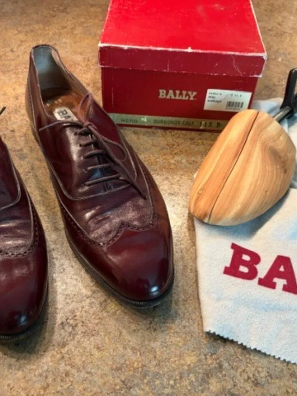 Men's BALLY premium calf leather dress shoes.
